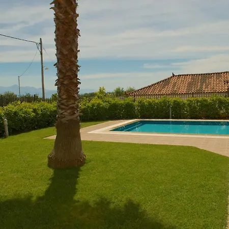 Willa Luxury With A Swimming Pool In Lefkochoara, Messinias