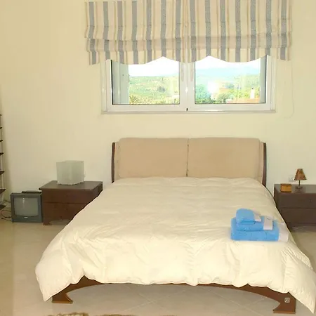 Villa Luxury With A Swimming Pool In Lefkochoara, Messinias