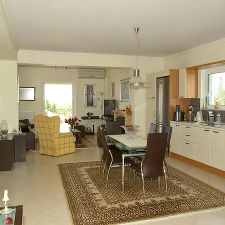 Willa Luxury With A Swimming Pool In Lefkochoara, Messinias *