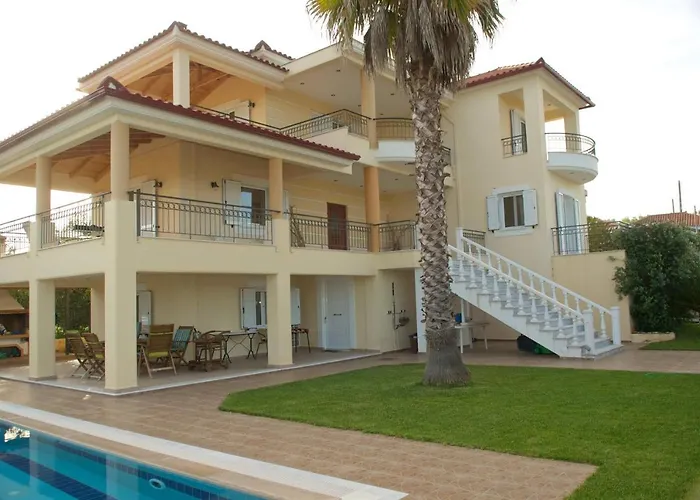 וילה Luxury With A Swimming Pool In Lefkochoara, Messinias