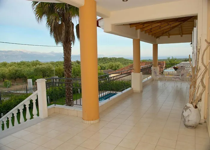 Luxury With A Swimming Pool In Lefkochoara, Messinias וילה Lefkochora