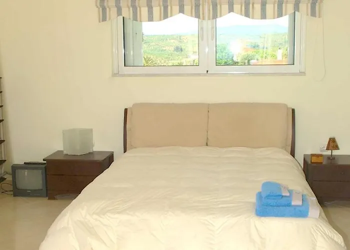 וילה Luxury With A Swimming Pool In Lefkochoara, Messinias