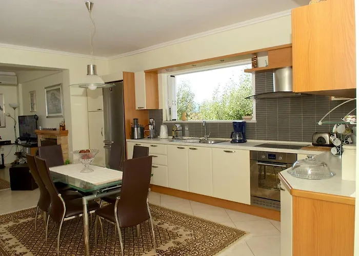 וילה Luxury With A Swimming Pool In Lefkochoara, Messinias