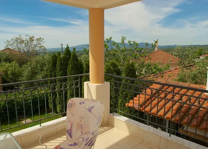 Luxury With A Swimming Pool In Lefkochoara, Messinias Lefkochora